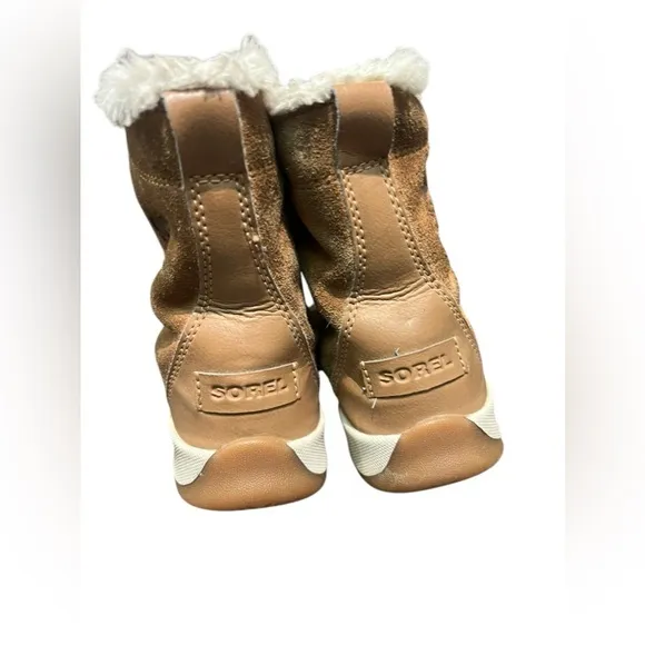 Sorel youth Whitney winter sneaker snow boot boy girl size one little kids