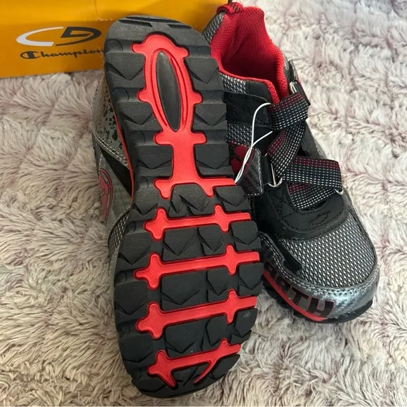 Star Wars Champion Boy GeoFoam Sneakers Size 3