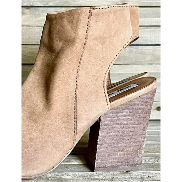 Steve Madden Camel Tan Suede‎ Tulisa Peep Toe Mules Boots Heels Size 7.5 M GUC