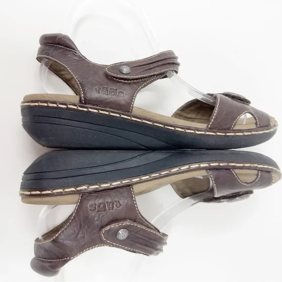TAOS Escape Leather Sandals