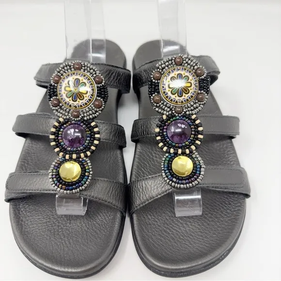 TAOS Surprize Leather Sandals