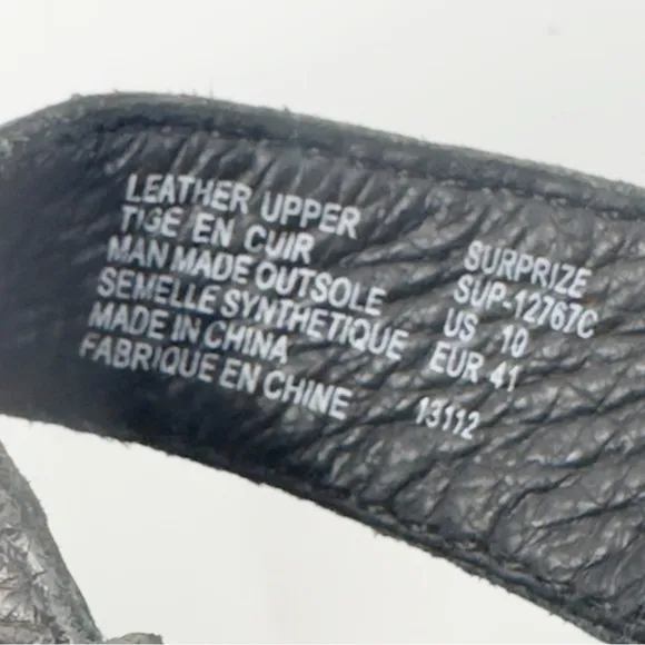 TAOS Surprize Leather Sandals