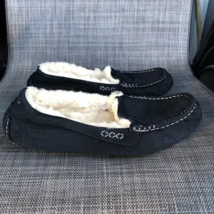 UGG Ansley Black Moccasin Slippers Shoes Women’s size 9