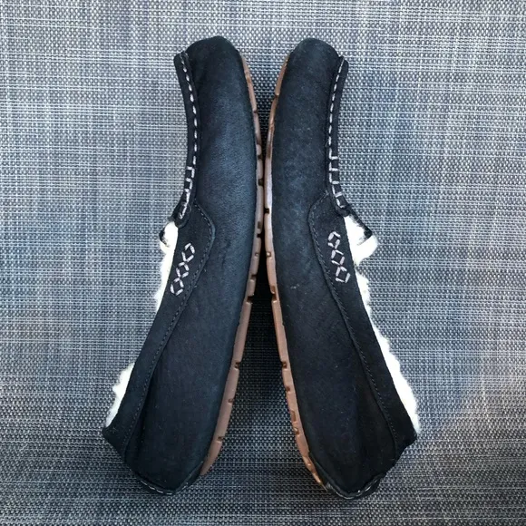 UGG Ansley Black Moccasin Slippers Shoes Women’s size 9