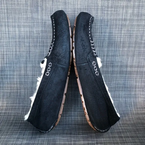 UGG Ansley Black Moccasin Slippers Shoes Women’s size 9