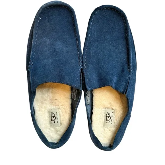 Ugg Ascot Deep Ocean Blue Slippers Size 10 like new condition