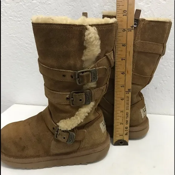 UGG Australia Kids Maddi II Boots  Size 13