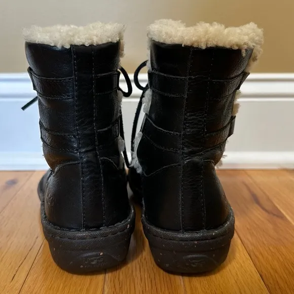 UGG Australia Women’s Rianne Black Leather and Shearling Lace Up Boots, Size 6