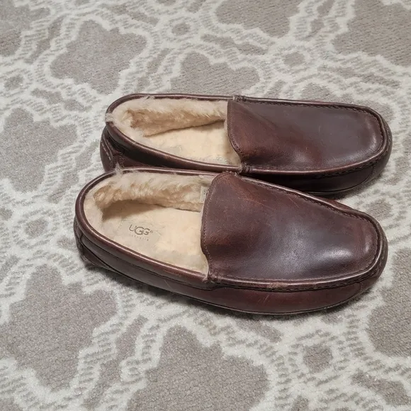 UGG Men's Brown Leather Slippers