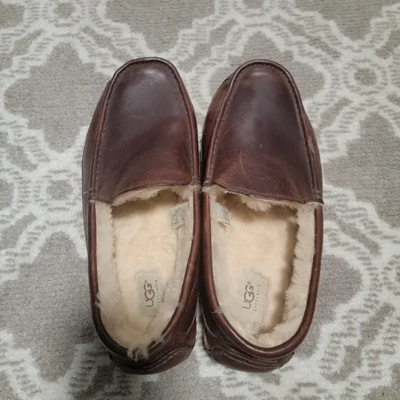 UGG Men's Brown Leather Slippers