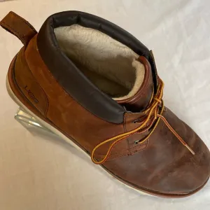 Ugg Men’s Fleece Lined Boots size 14 M Brown Leather Comfort Slippers Relaxed