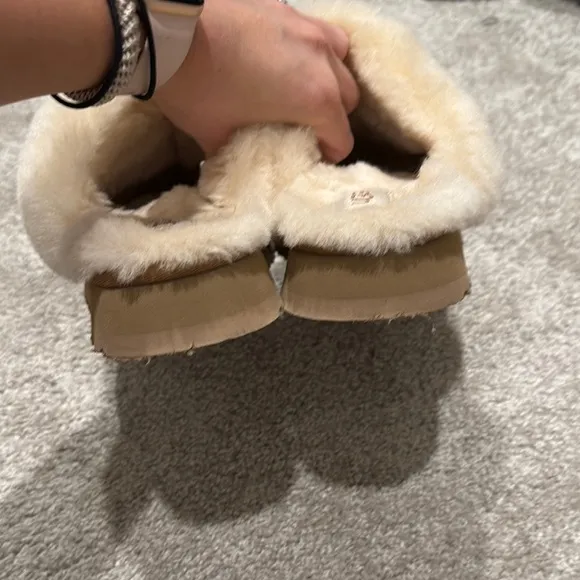 UGG Women's Tan Sheepskin Slippers