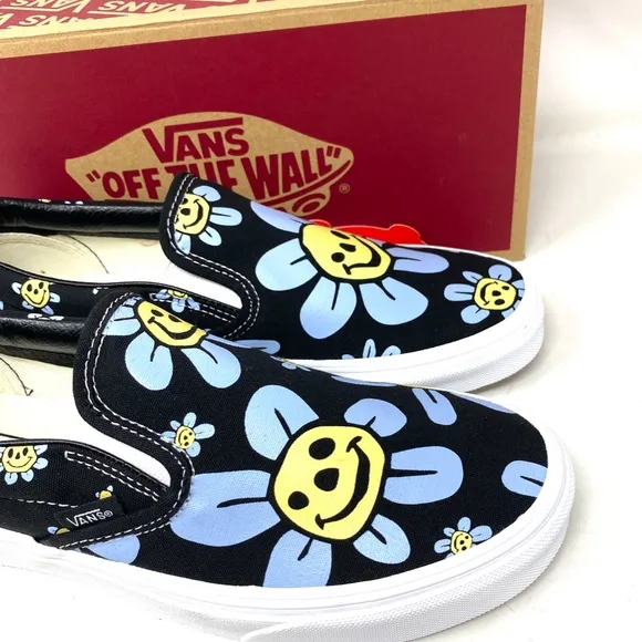 VANS Classic Slip On Low Top Black Floral Canvas Men’s Size Sneakers VN0A5JMHY23