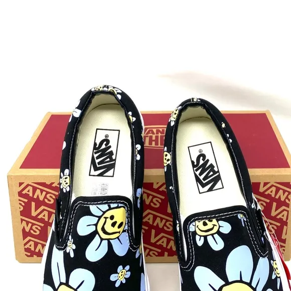 VANS Classic Slip On Low Top Black Floral Canvas Men’s Size Sneakers VN0A5JMHY23