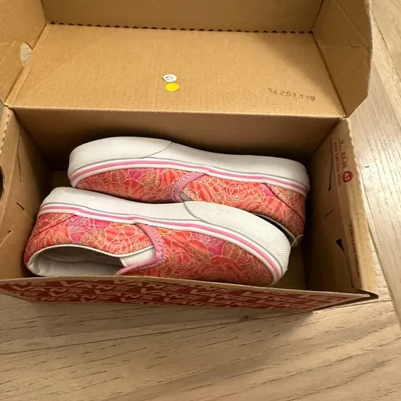 VANS Classic Slip-on sneakers