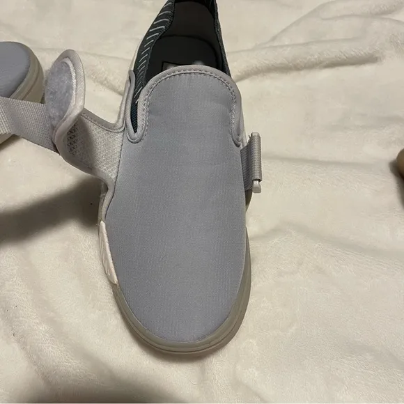 Vans / Coast CC Skyline Frost Gray White / Slip On / Comfy Cush / M 7.5 W 9