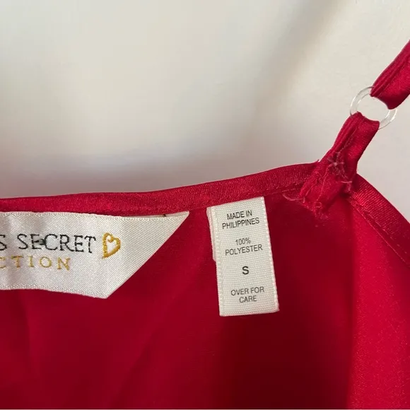 Victoria’s Secret Collection Vintage Red Satin Chemise Slip Nightgown Y2K Small