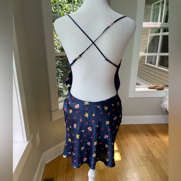 Victoria’s Secret Navy Floral Strappy Backless Slip Dress Size Small
