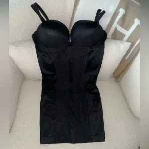 Victoria’s Secret Power Figure Convertible Shaping Slip 34B