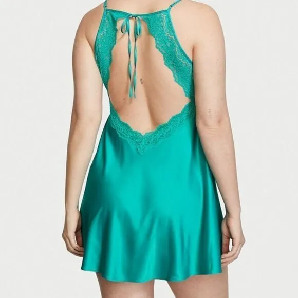 Victoria's Secret Valentines Satin Slip Small Emerald green Lace