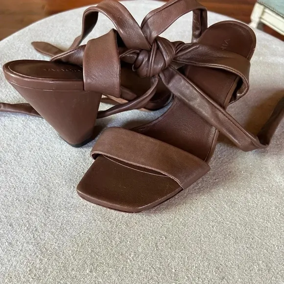 Vince Anais Brown Leather Ankle Tie Sandals Size 6.5 in Coffee