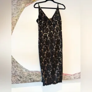 Vince Camuto Black Lace with tan slip adjustable straps midi dress 8