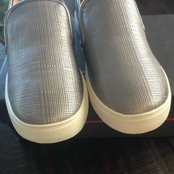 Vince Camuto Girl’s Silver Bestina Sneakers Shoes