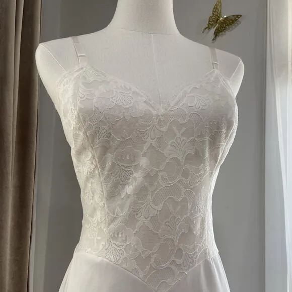 Vintage 50s Vanity Fair Pinup White Nylon Lace Bodice Full Slip Dress Size 34