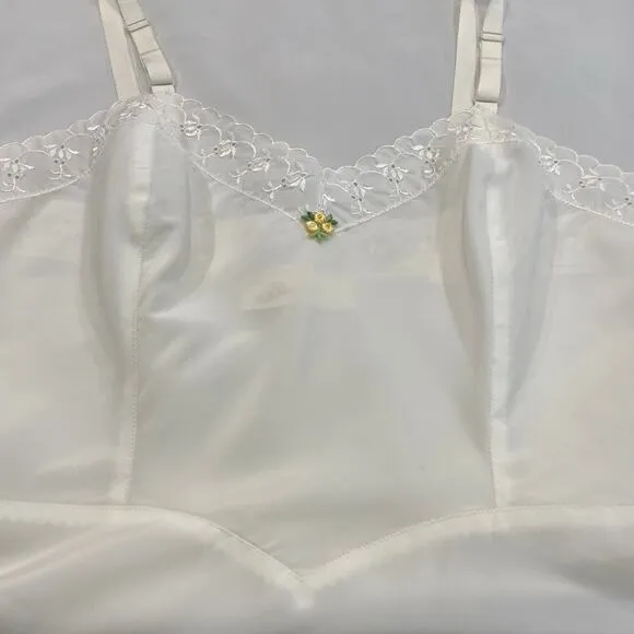 Vintage 60s Ariel Barbizon Tafredda White Bias Cut Side Zip Full Slip Size XS
