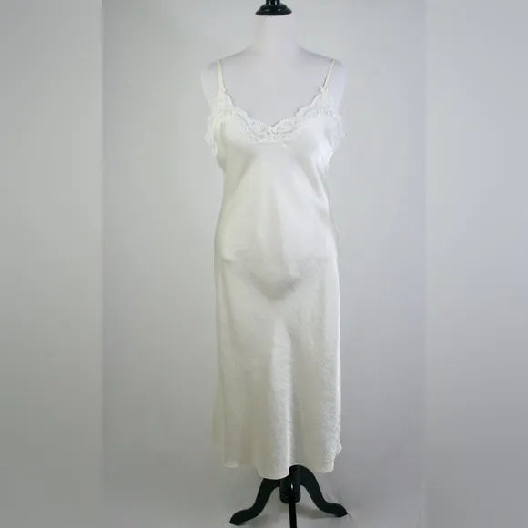 Vintage 90s slip chemise