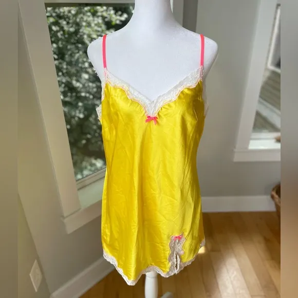 Vintage Victoria’s Secret Yellow White Hot Pink Lace Slip Dress Chemise Sz Large