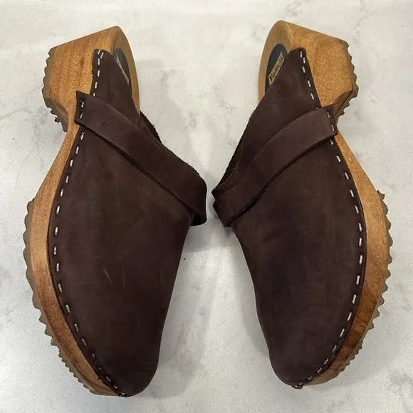 Vollsjo Women's Genuine Leather Wooden Clogs Mules Made in EU