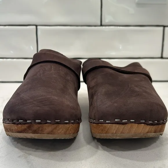 Vollsjo Women's Genuine Leather Wooden Clogs Mules Made in EU