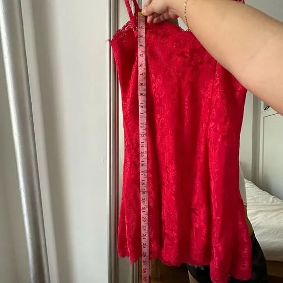 VTG Victoria’s Secret gold slip dress
