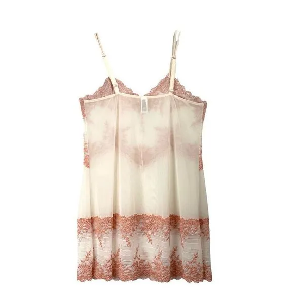 Wacoal Embrace Lace embroidered tulle slip chemise dress Size XL cream peach