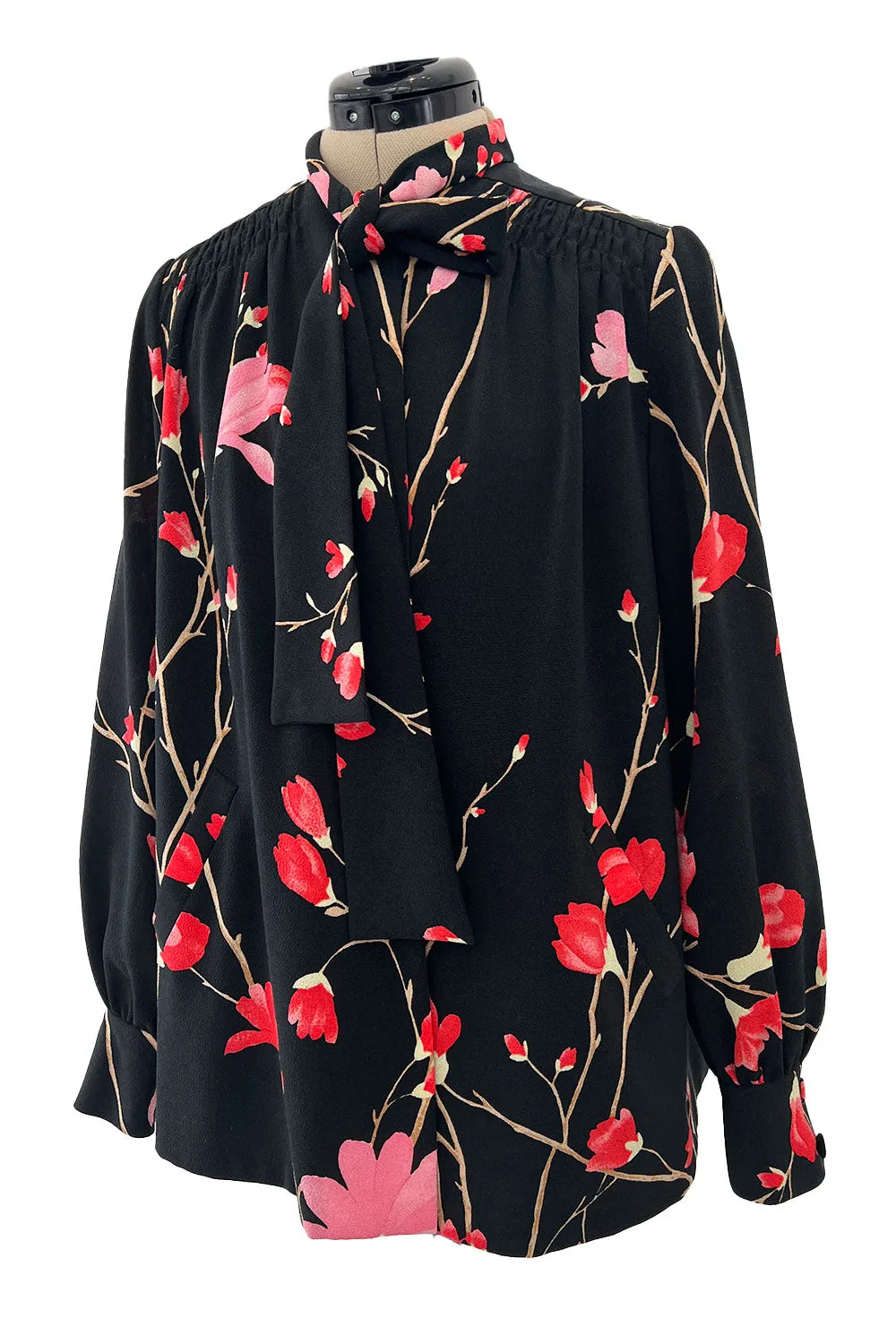 Wonderful 1980s Hanae Mori Vibrant Floral Print Silk Crepe Swing or Tent Jacket