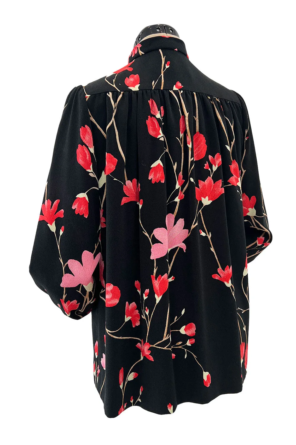 Wonderful 1980s Hanae Mori Vibrant Floral Print Silk Crepe Swing or Tent Jacket