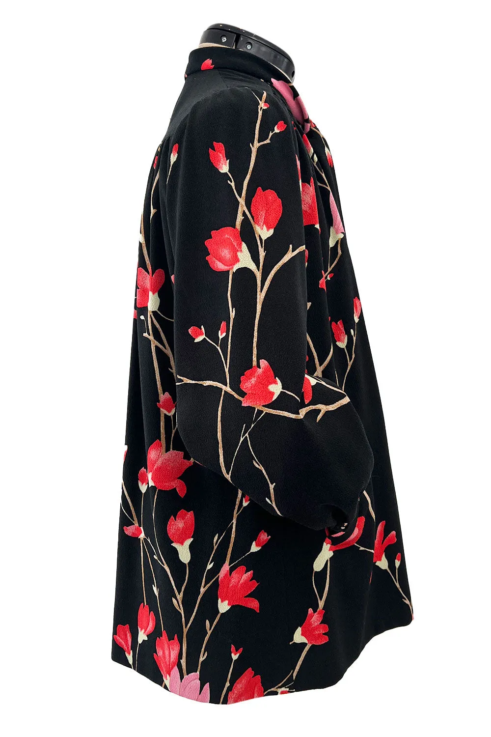 Wonderful 1980s Hanae Mori Vibrant Floral Print Silk Crepe Swing or Tent Jacket