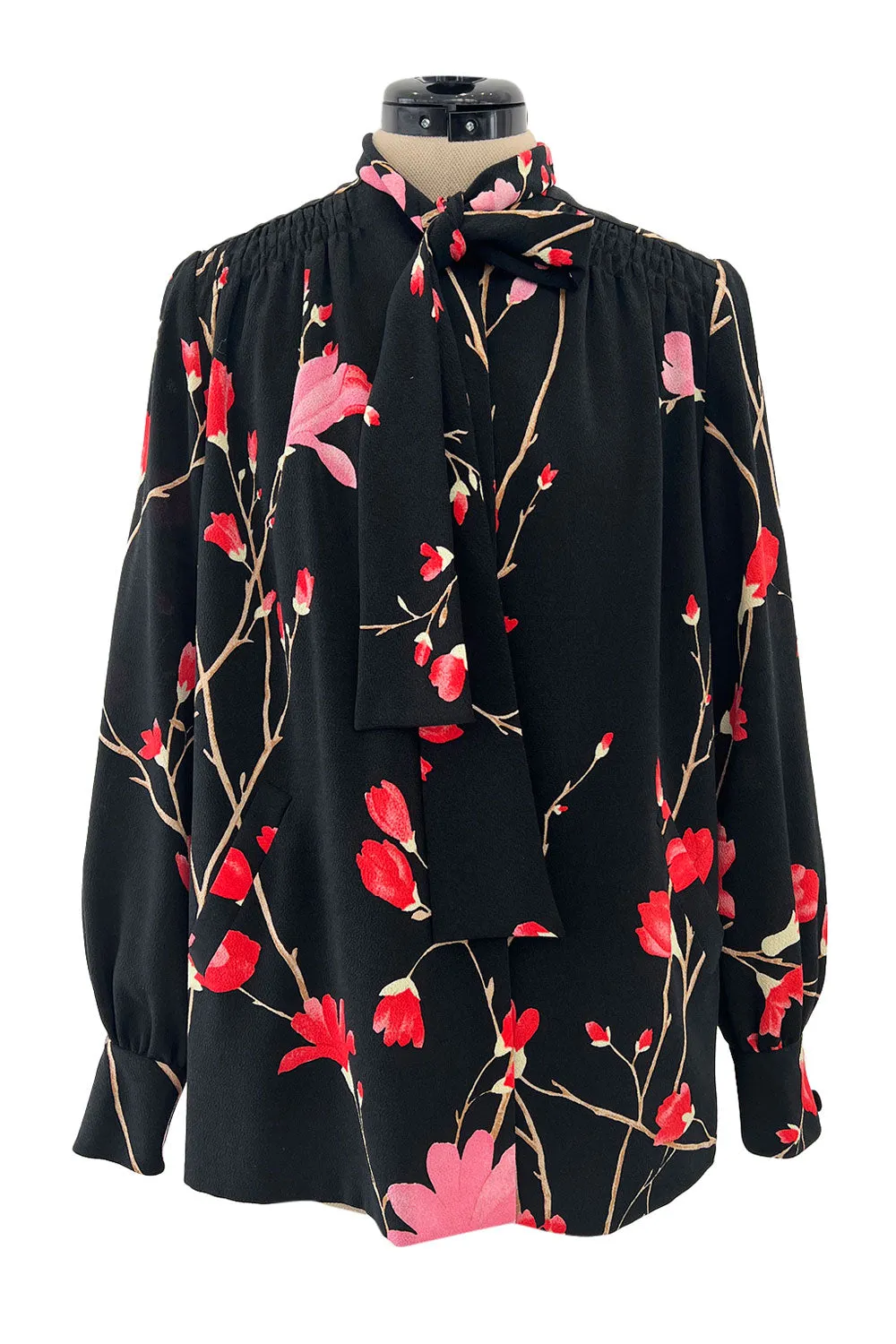 Wonderful 1980s Hanae Mori Vibrant Floral Print Silk Crepe Swing or Tent Jacket